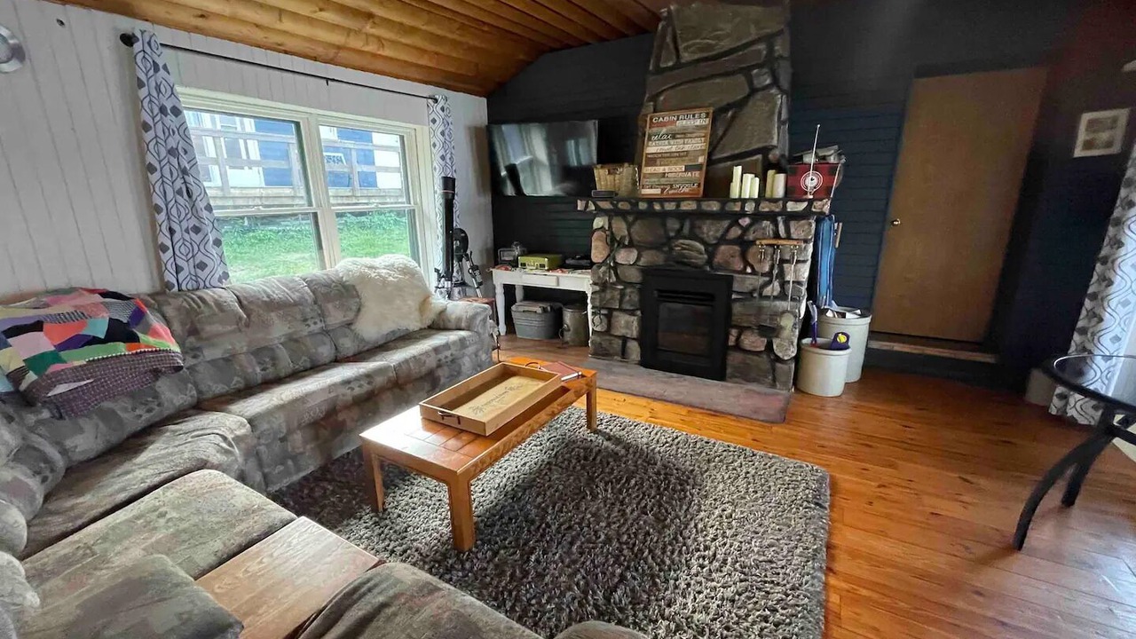 Photo of Livingroom in La Ronge