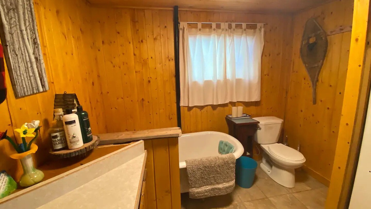 Photo of Bathroom in La Ronge