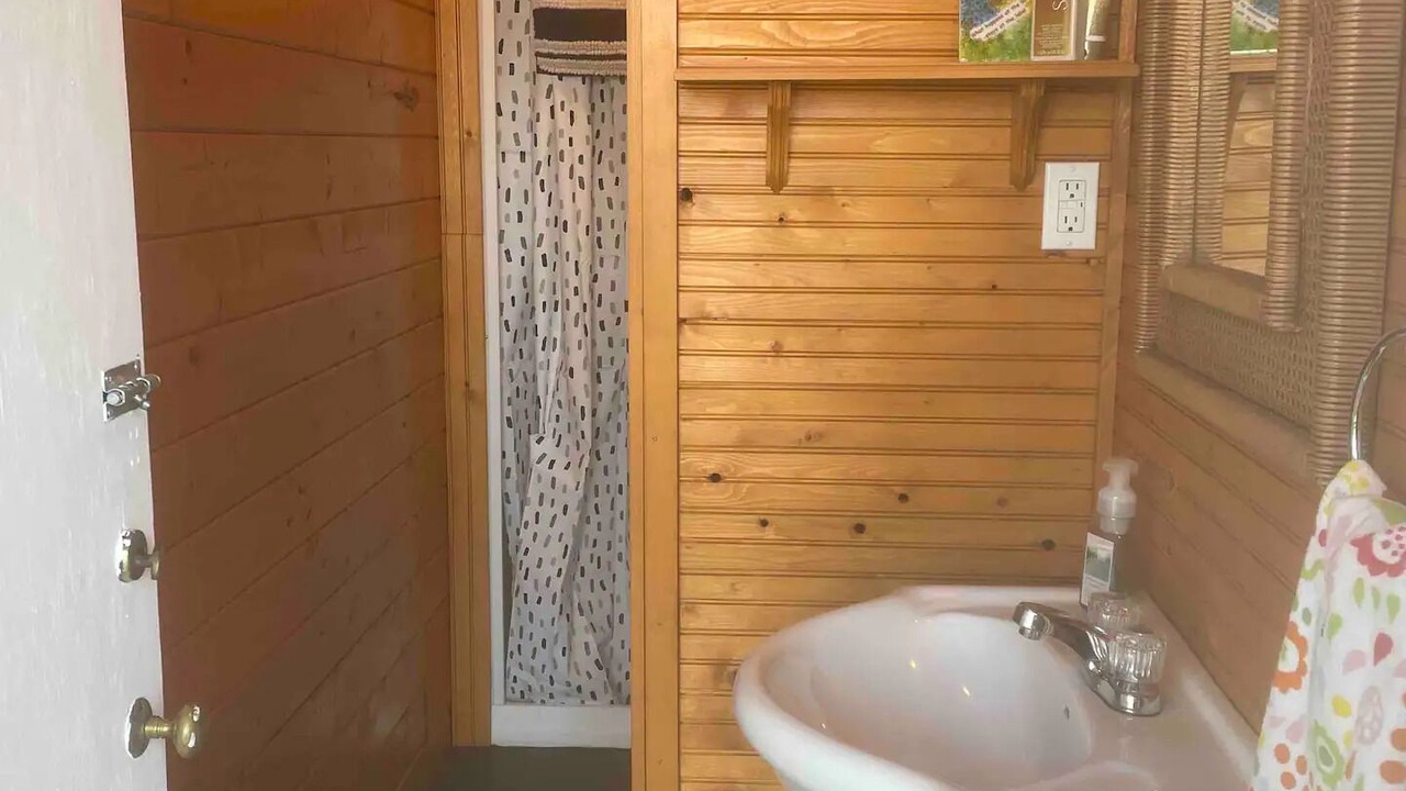 Photo of Bathroom in La Ronge