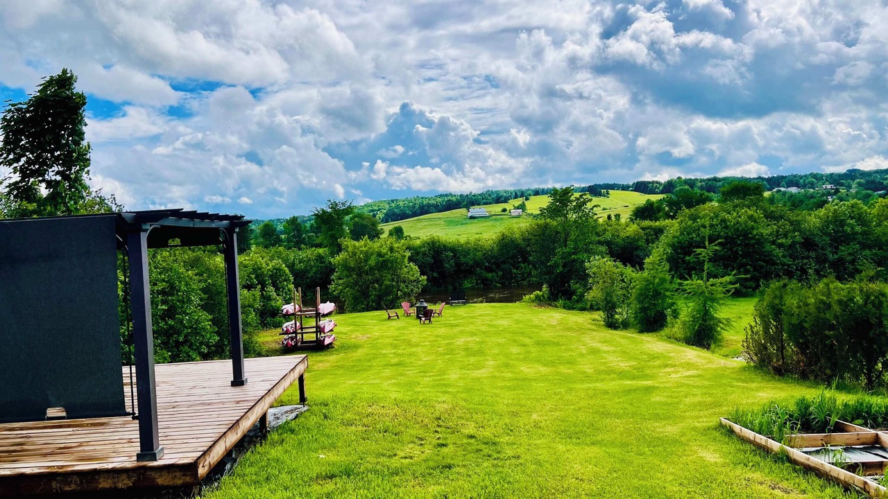 Photo of Outdoor in Saint-Leon-de-Standon