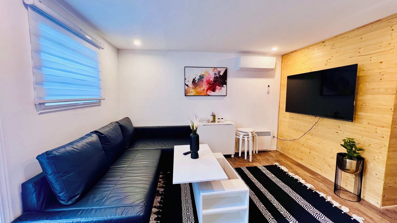 Photo of Livingroom in Saint-Leon-de-Standon
