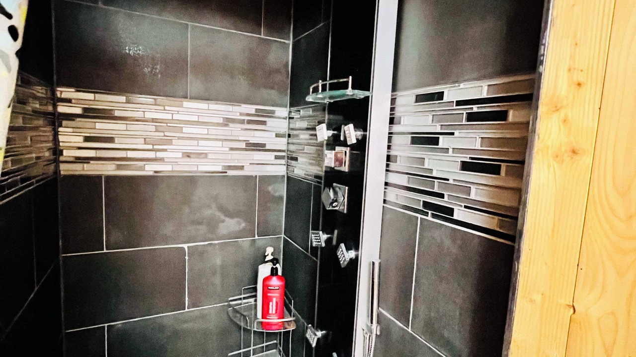 Photo of Bathroom in Saint-Leon-de-Standon