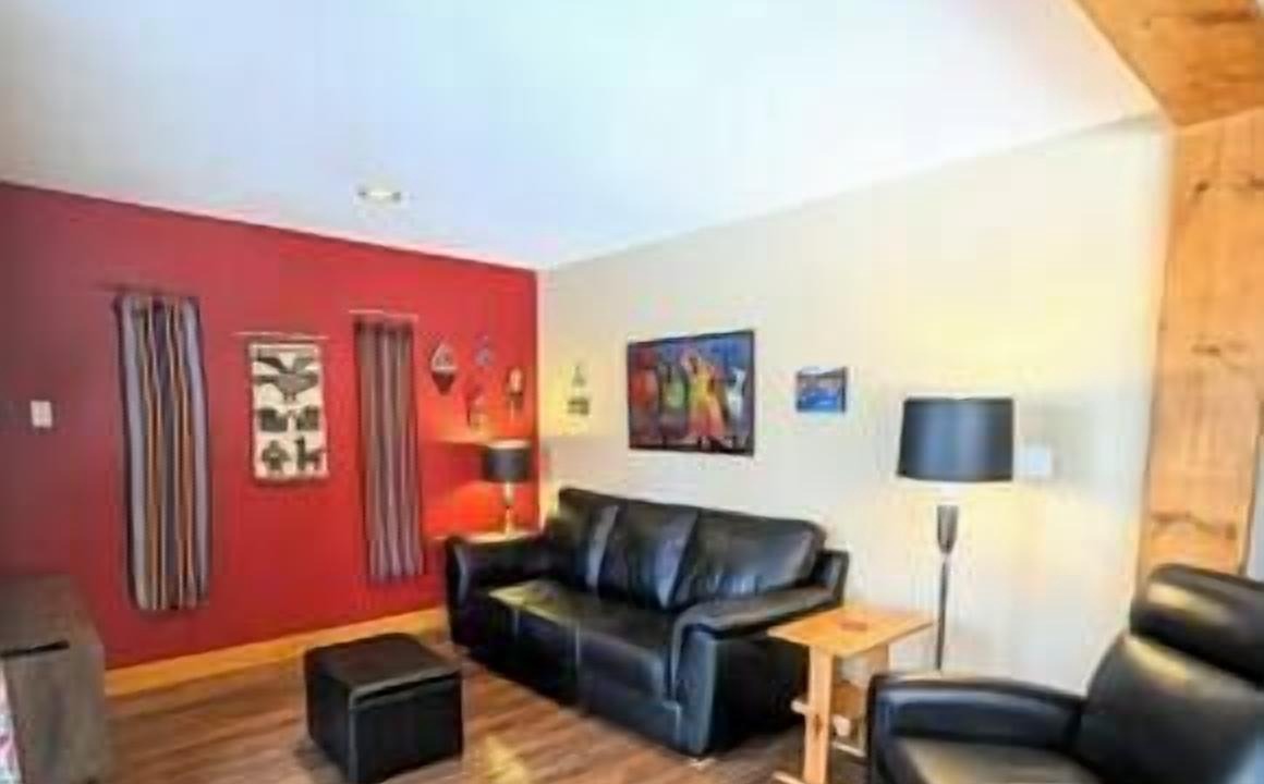 Photo of Livingroom in East Kootenay