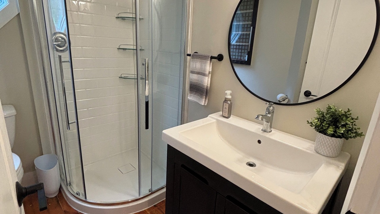 Photo of Bathroom in Alcona