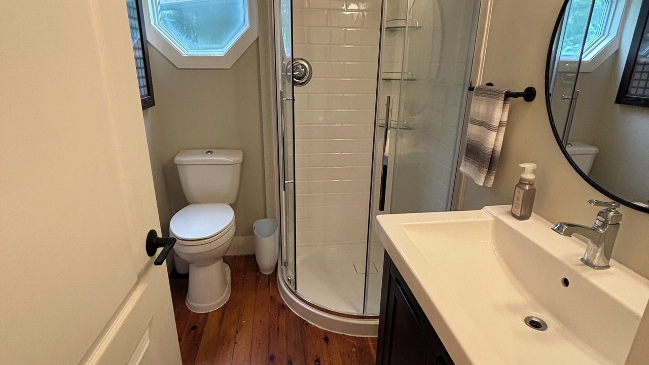 Photo of Bathroom in Alcona