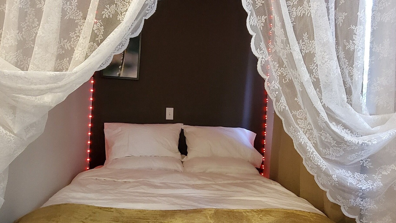 Photo of Bedroom in Hollyburn
