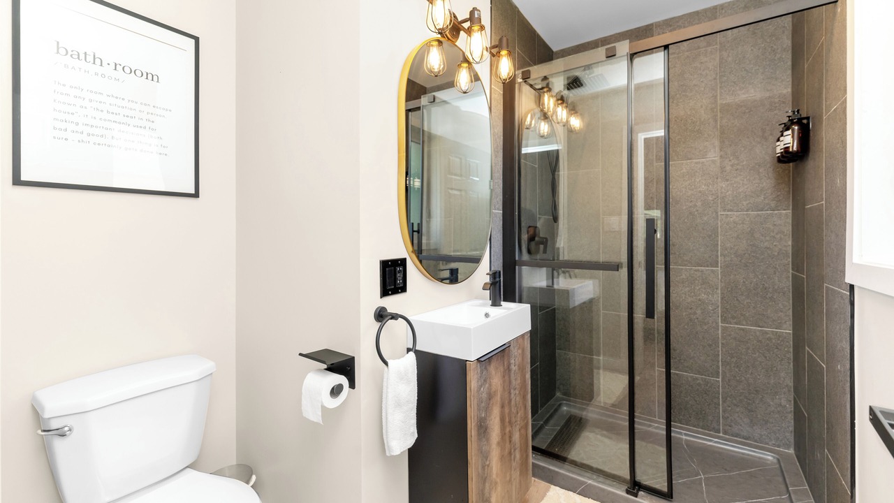 Photo of Bathroom in North Central Edmonton