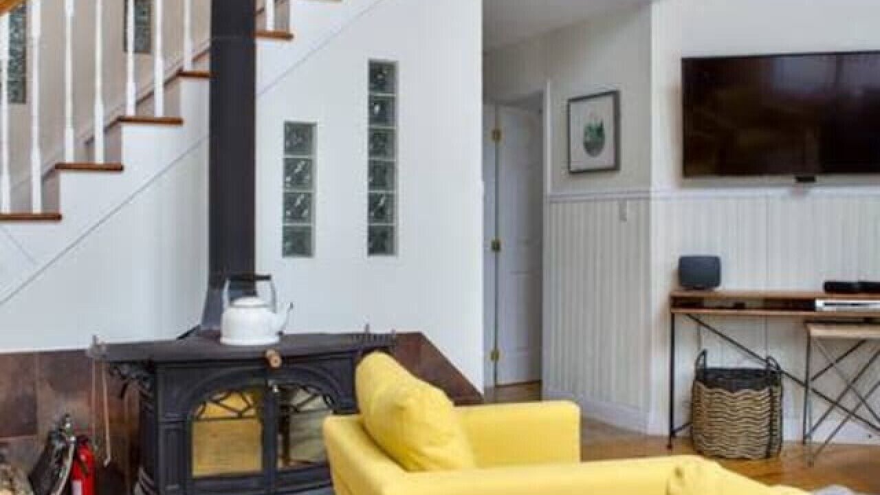 Photo of Livingroom in Knowlton
