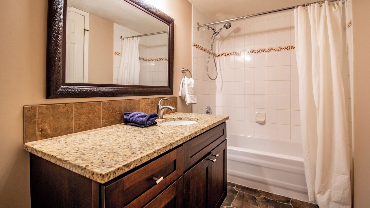 Photo of Bathroom in Quail Ridge