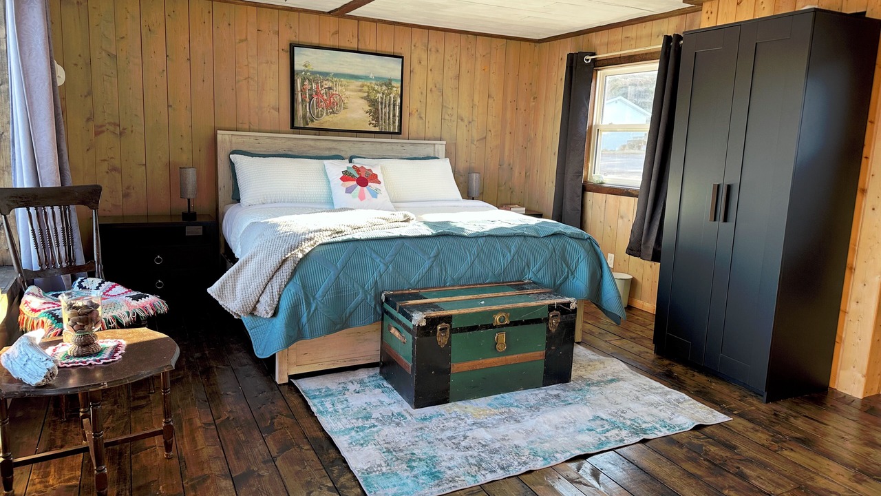 Photo of Bedroom in Plate Cove West