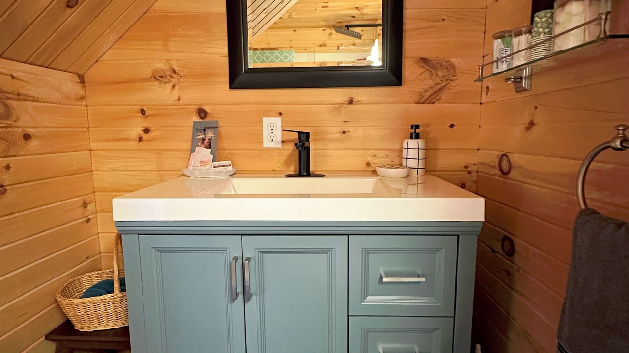 Photo of Bathroom in Plate Cove West