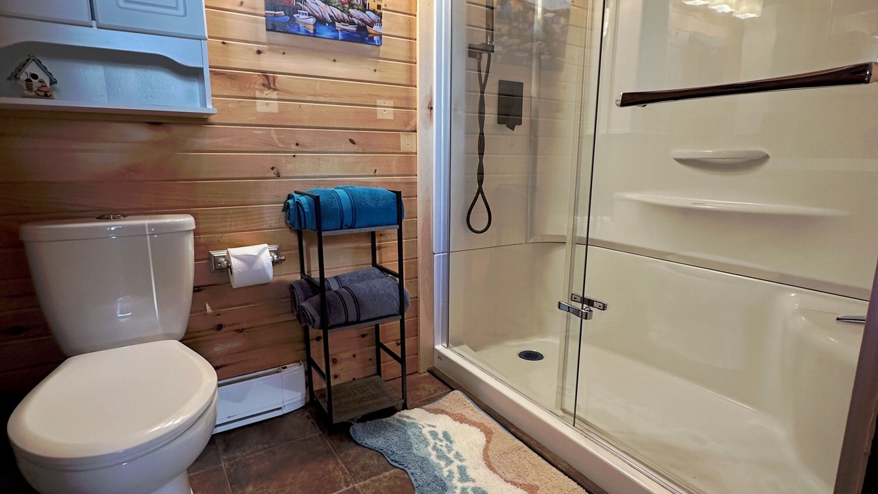 Photo of Bathroom in Plate Cove West