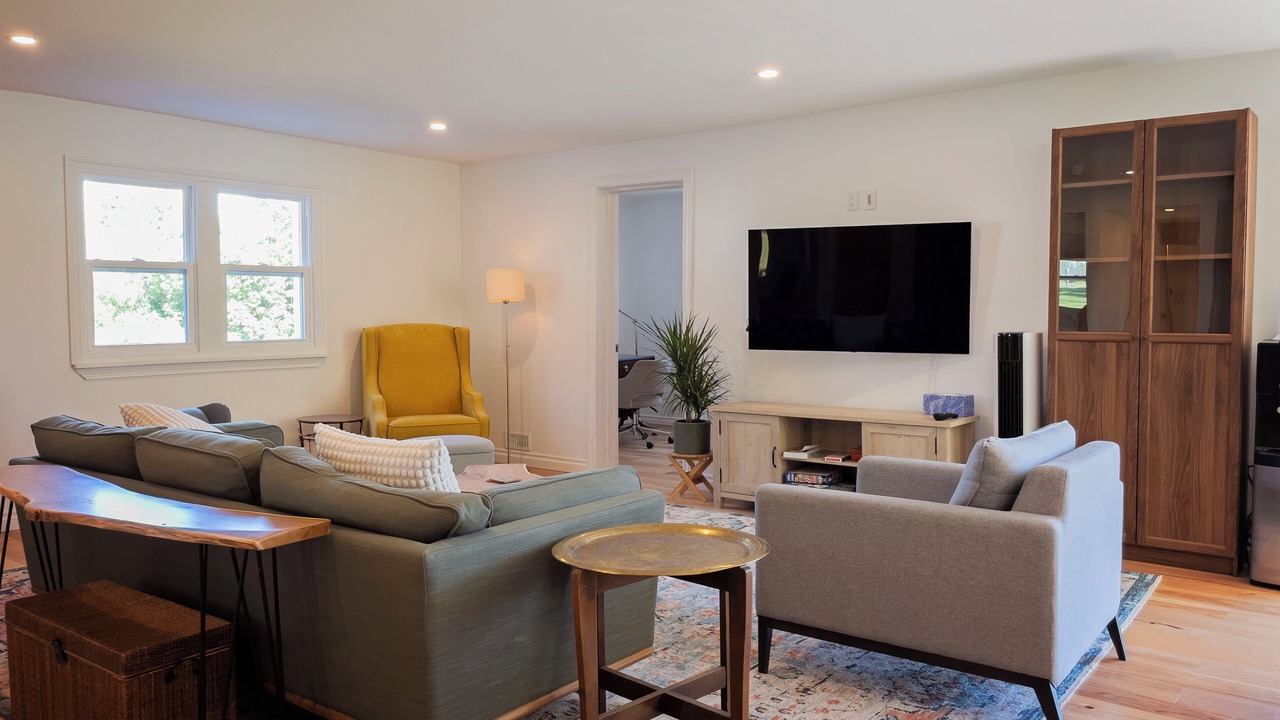 Photo of Livingroom in Picton