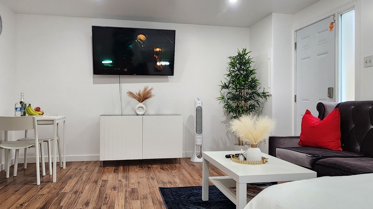 Photo of Livingroom in Clayton Park