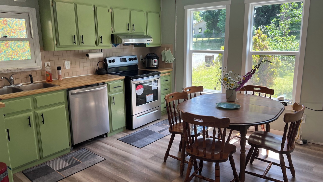 Photo of Kitchen in Regional District of Nanaimo