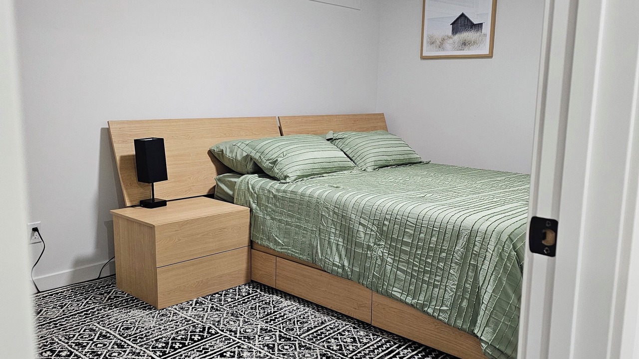 Photo of Bedroom in Evanston