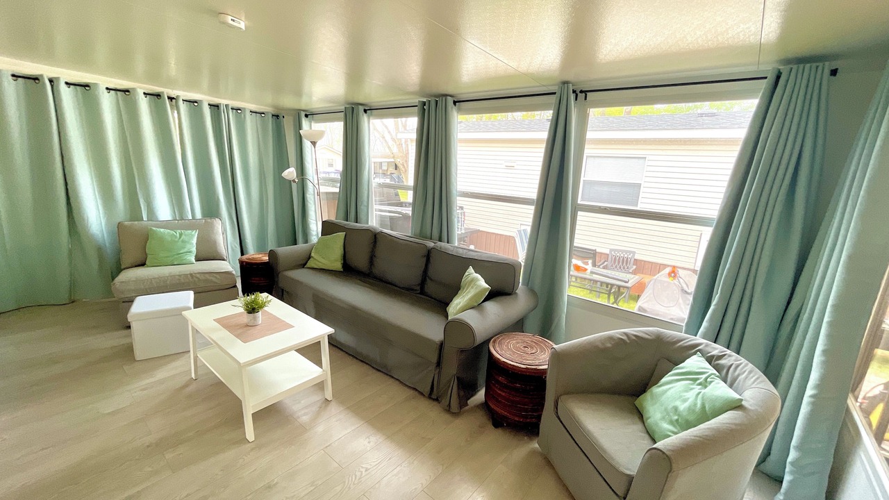 Photo of Livingroom in Sherkston