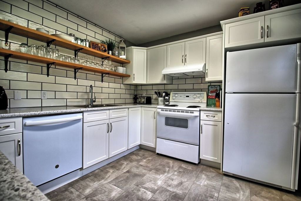 Photo of Kitchen in Beaconia