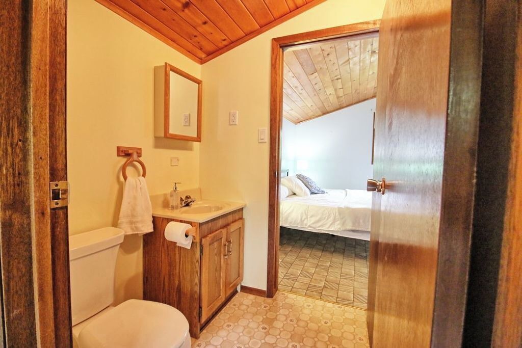 Photo of Bathroom in Beaconia