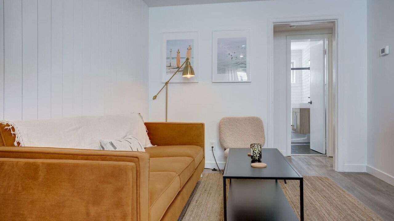 Photo of Livingroom in Dartmouth