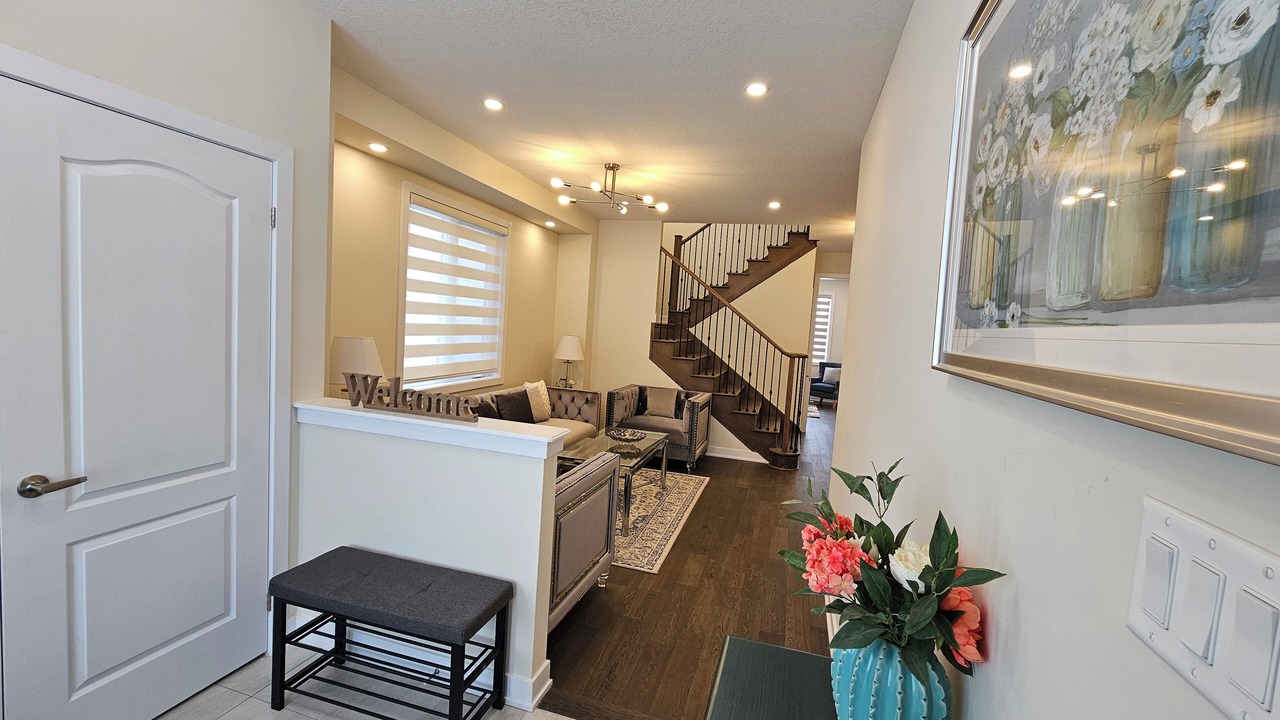 Photo of Livingroom in Welland