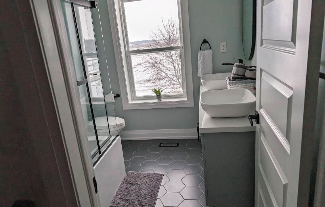 Photo of Bathroom in Brock