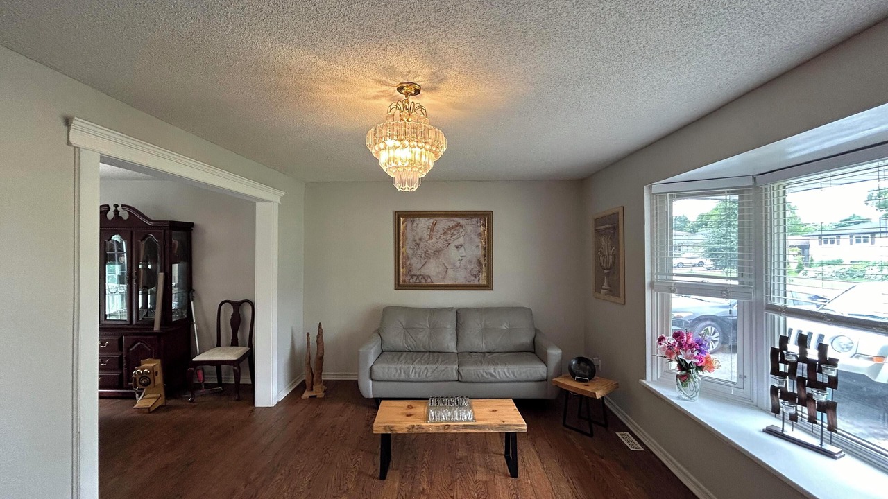 Photo of Livingroom in Barrie