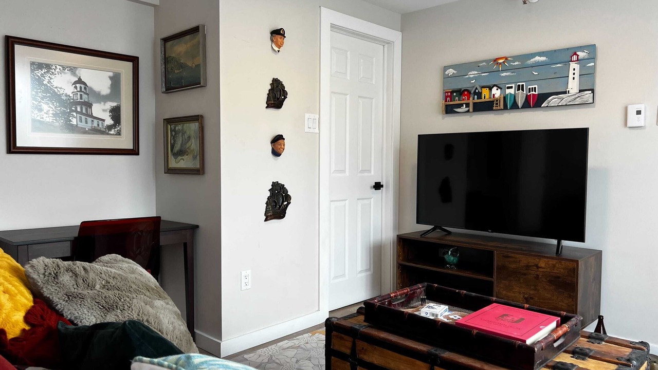 Photo of Livingroom in Downtown