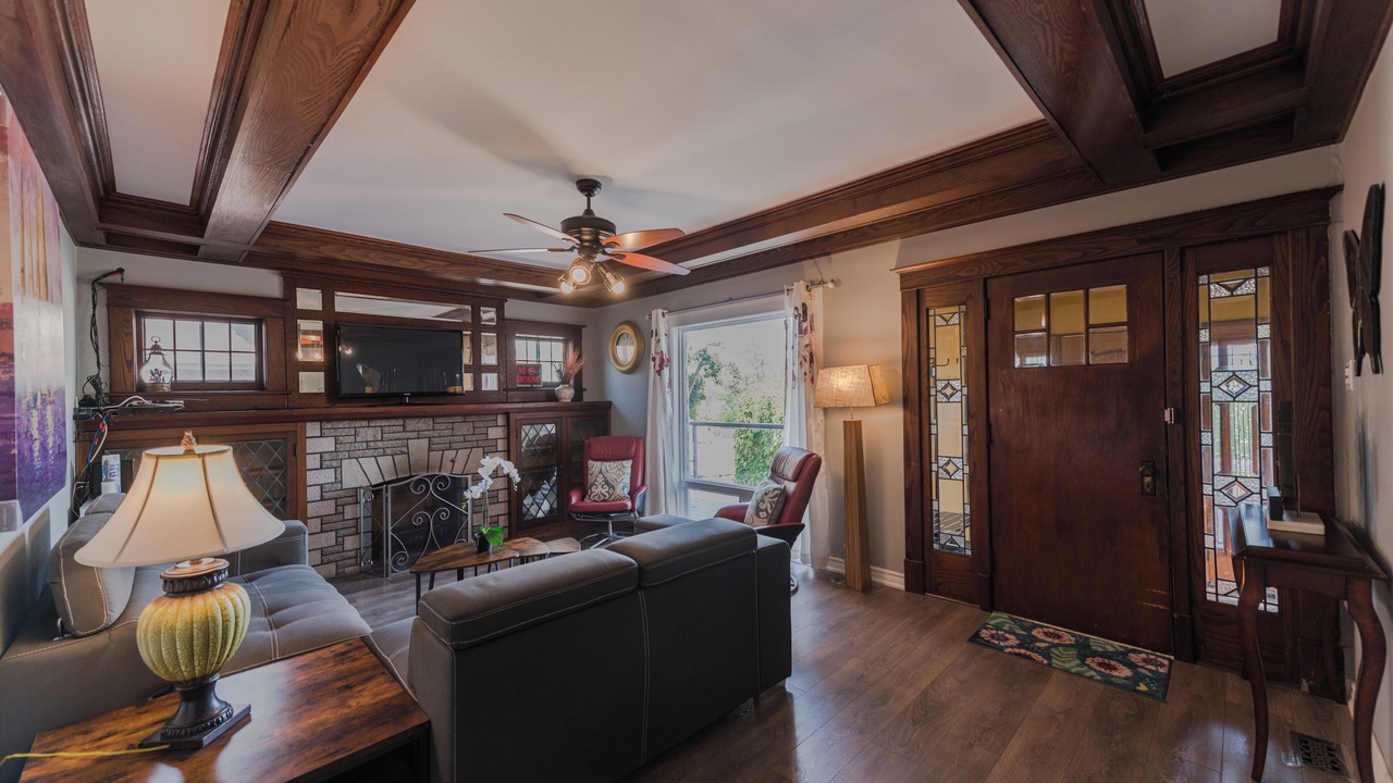 Photo of Livingroom in Niagara Falls