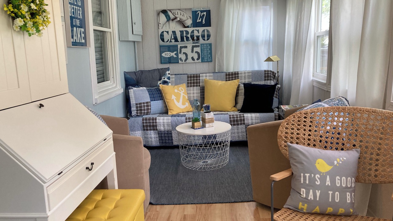 Photo of Livingroom in Crystal Beach