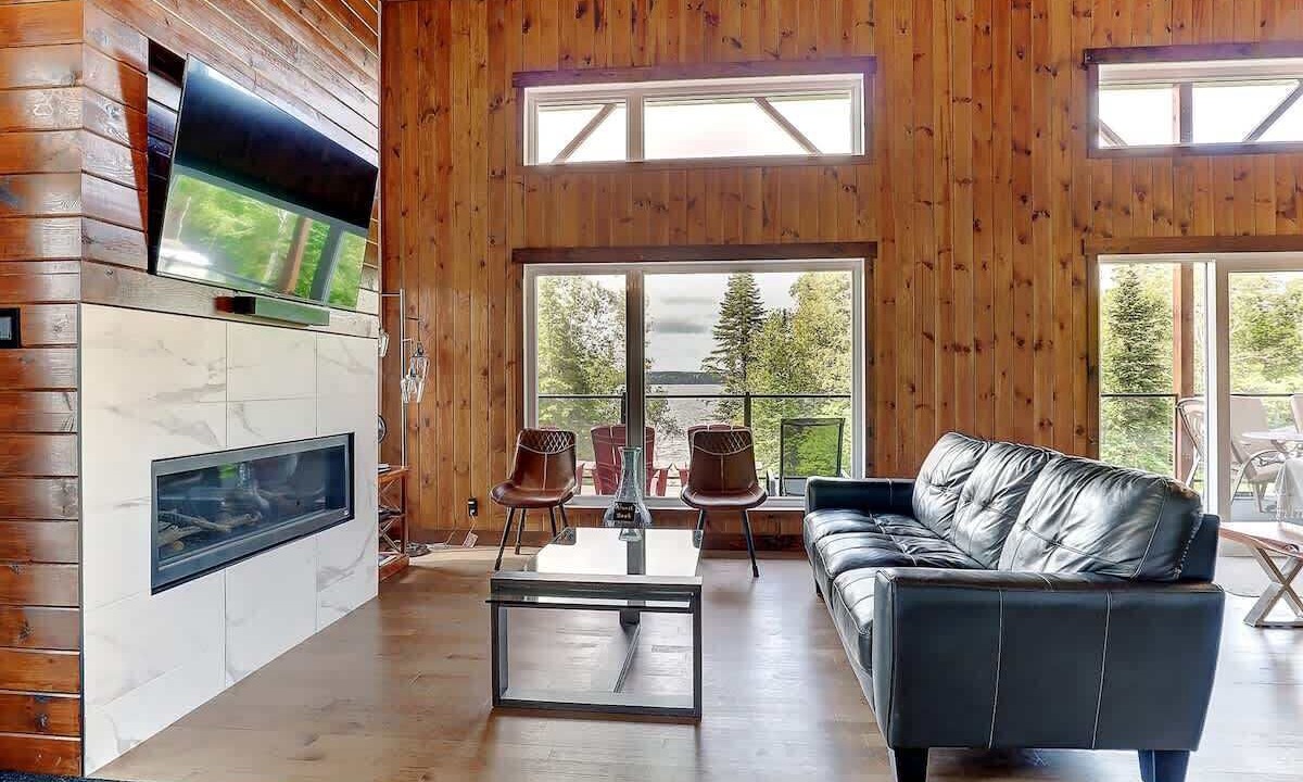 Photo of Livingroom in Lac-Drolet