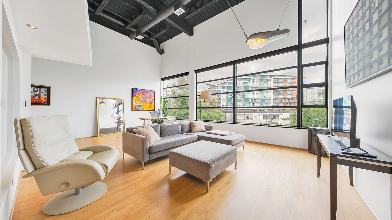 Photo of Livingroom in Southeast False Creek