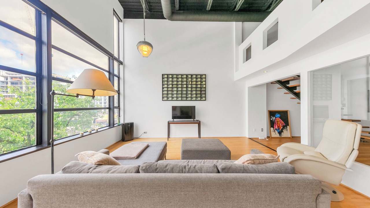 Photo of Livingroom in Southeast False Creek