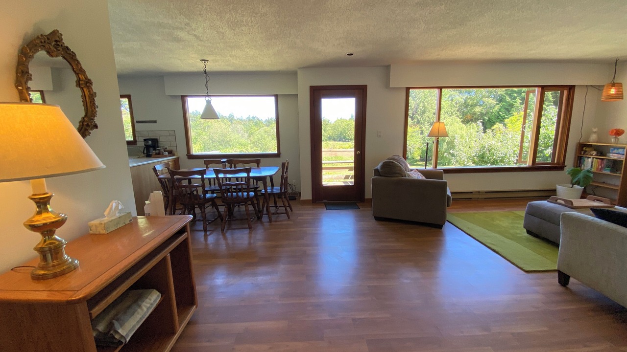 Photo of Livingroom in Sturdies Bay