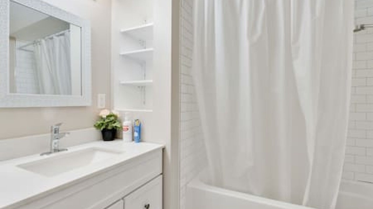 Photo of Bathroom in Crescent Beach