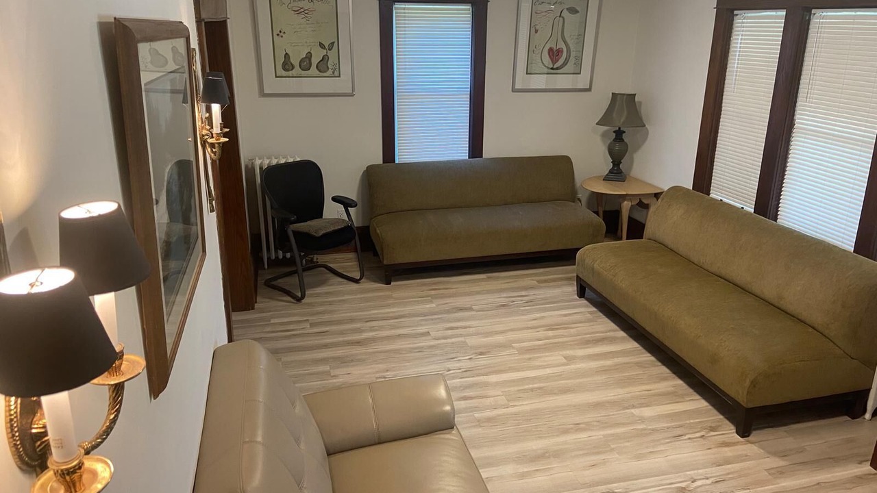 Photo of Livingroom in Niagara Falls