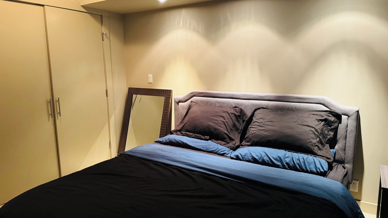 Photo of Bedroom in Haysboro