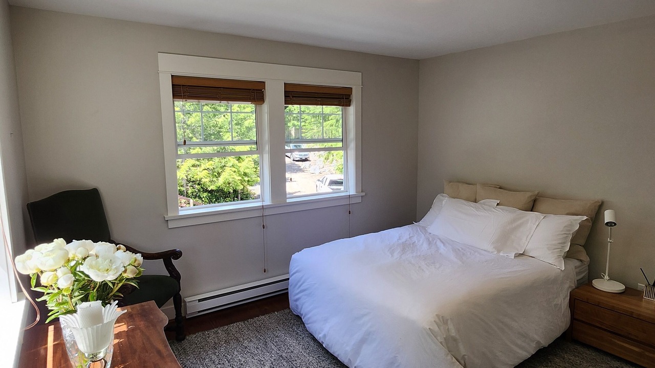 Photo of Bedroom in Bowen Island