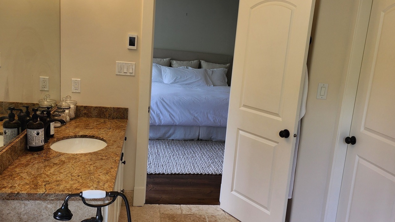 Photo of Bathroom in Bowen Island