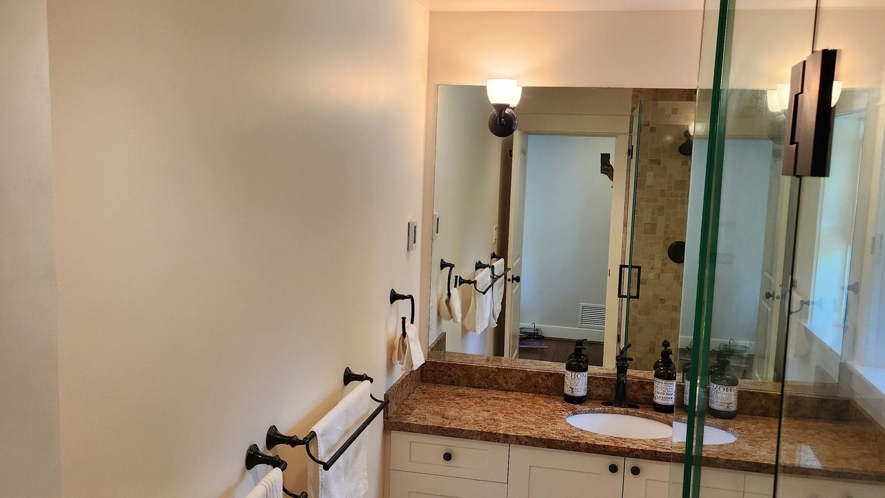 Photo of Bathroom in Bowen Island
