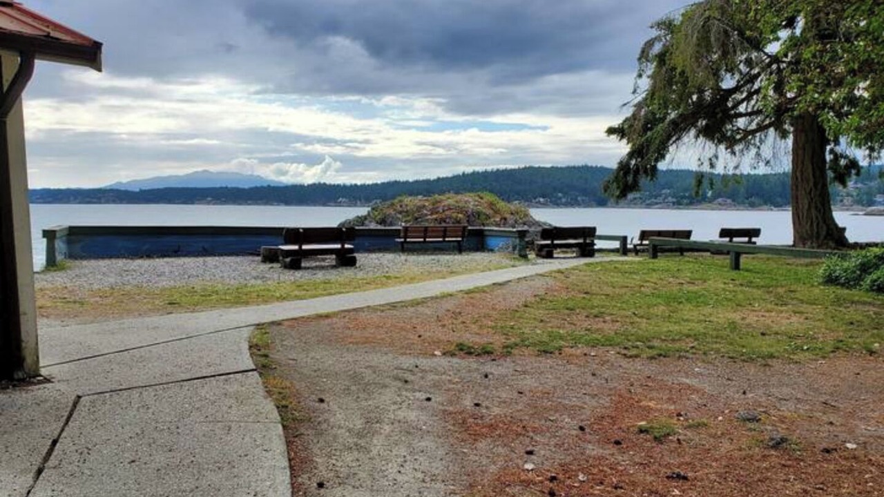 Photo of Others in Halfmoon Bay