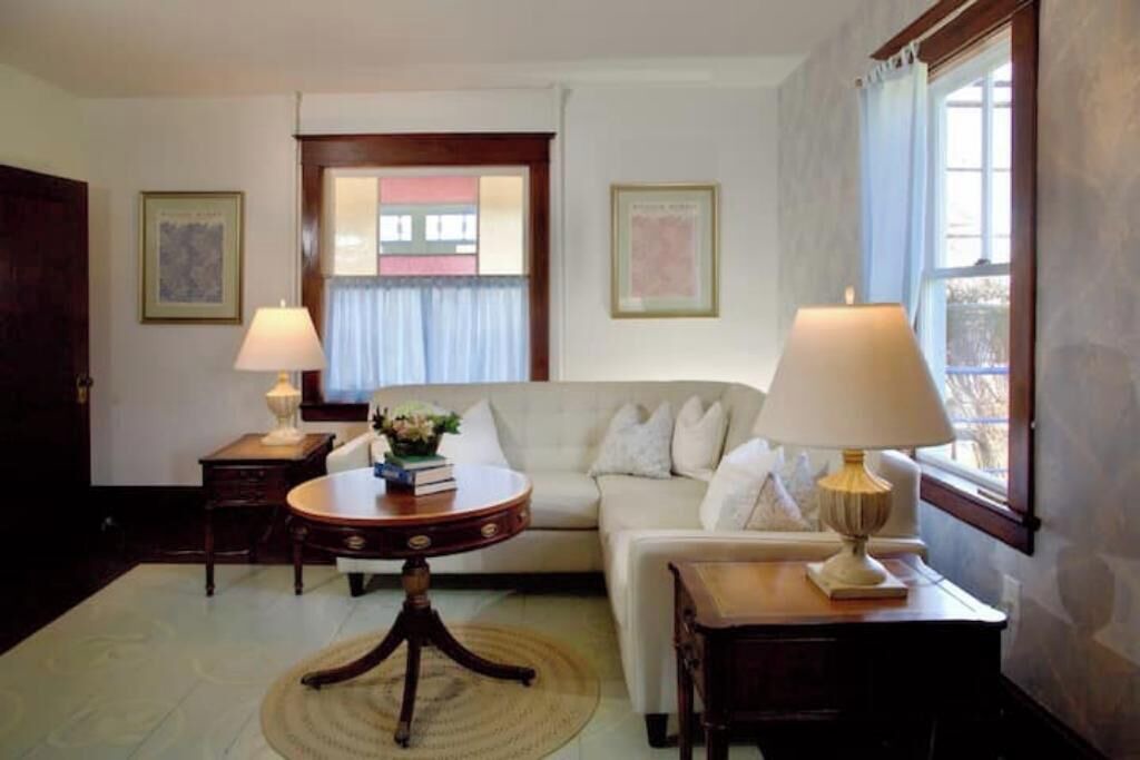 Photo of Livingroom in Port Medway