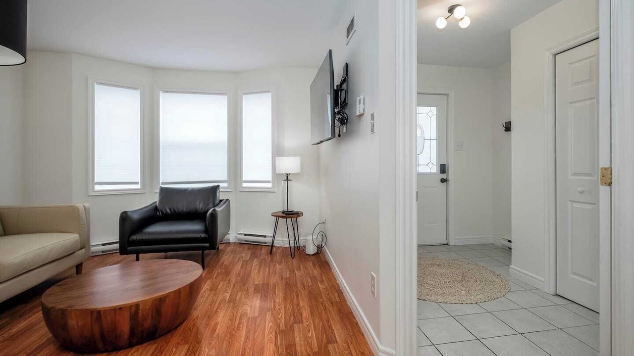 Photo of Livingroom in Terra Nova