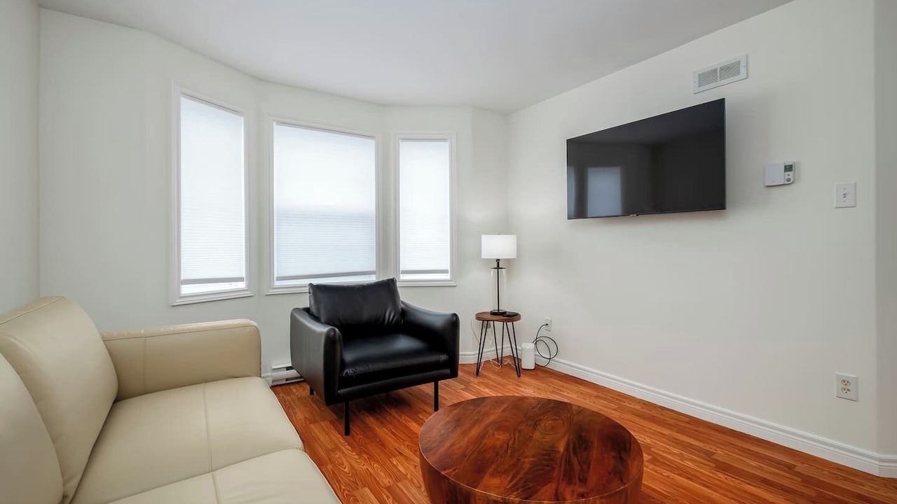 Photo of Livingroom in Terra Nova