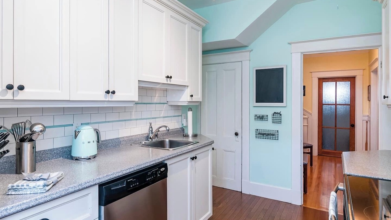 Photo of Kitchen in Waterford Valley
