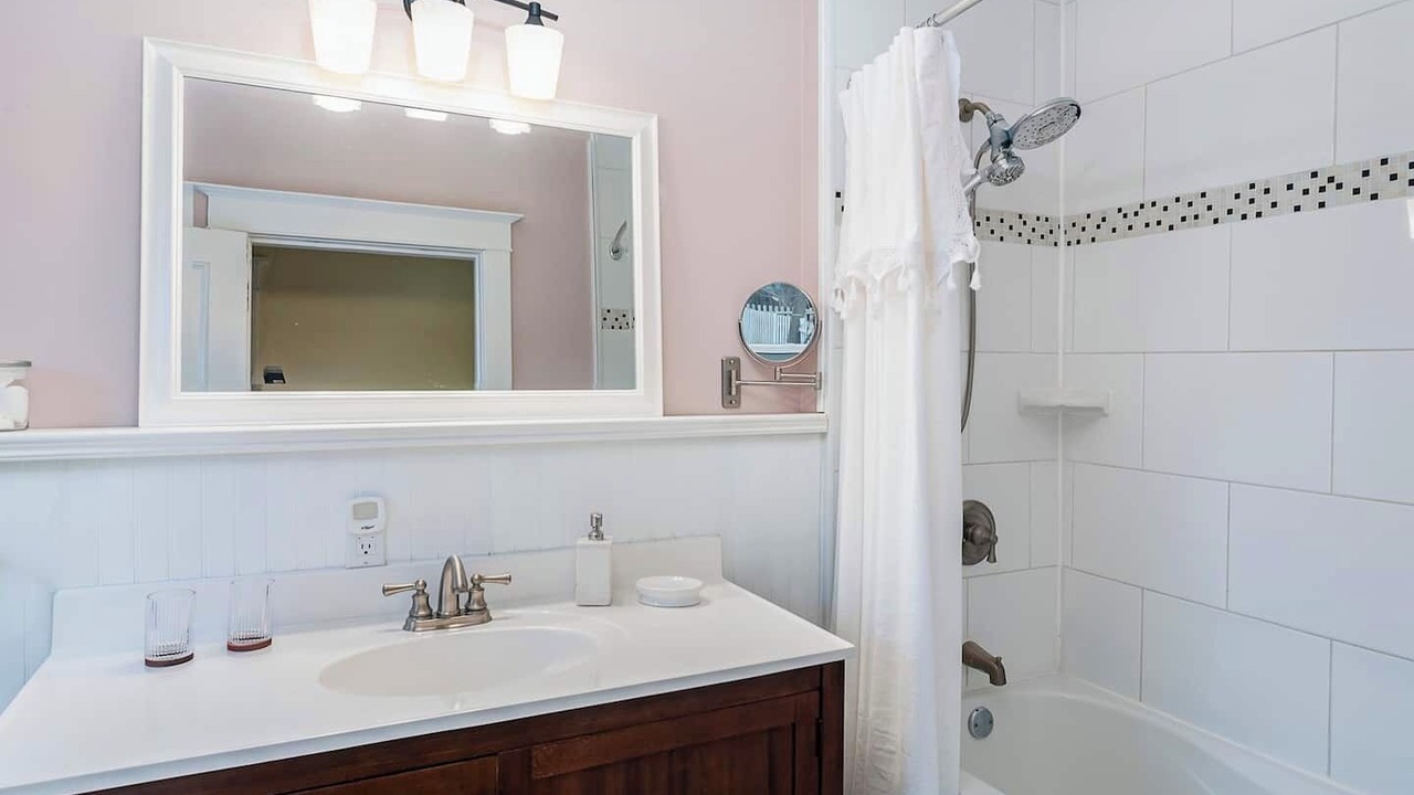 Photo of Bathroom in Waterford Valley