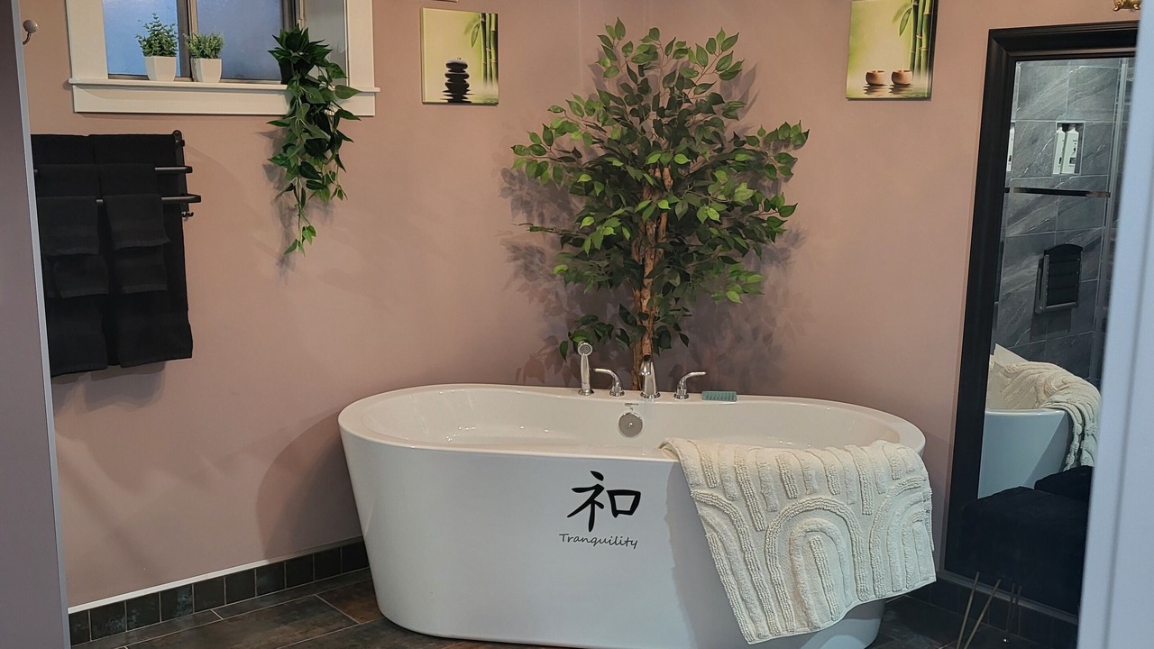 Photo of Bathroom in Inglewood