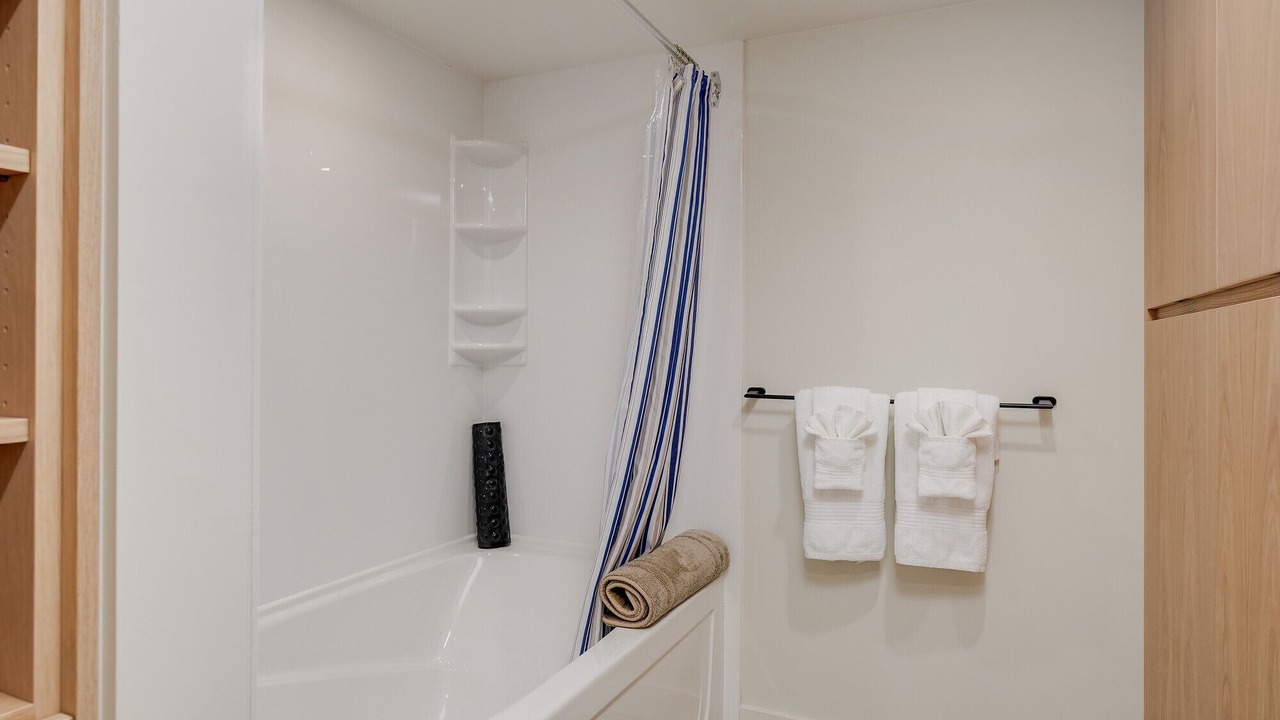 Photo of Bathroom in Inner Harbour