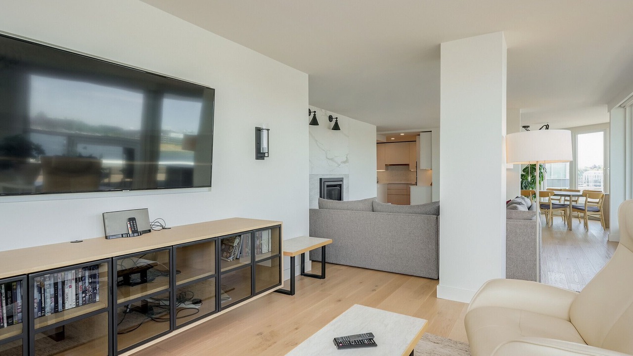 Photo of Livingroom in Inner Harbour