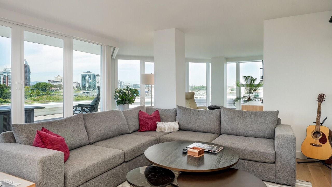 Photo of Livingroom in Inner Harbour